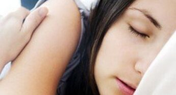 Troppa luce artificiale favorisce l’insonnia e l’ipertensione