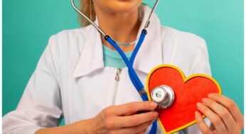 Infarto, con questi alimenti di tutti i giorni si rischia prima della terza età: ecco perché bisogna buttarli subito