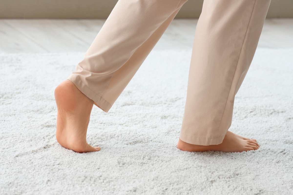 benefici camminare in casa